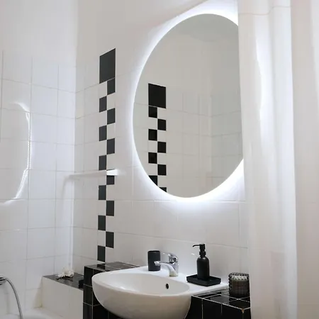 Vr Opera Apartment